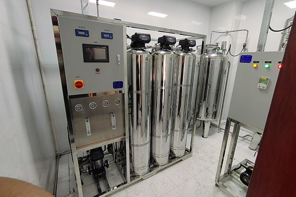 北京某移民局采購北京中天恒遠0.75T反滲透設(shè)備 北京某移民局采購北京中天恒遠0.75T反滲透設(shè)備