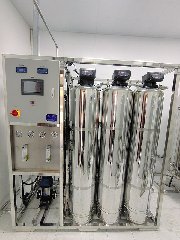 北京某移民局采購北京中天恒遠0.75T反滲透設(shè)備 北京某移民局采購北京中天恒遠0.75T反滲透設(shè)備